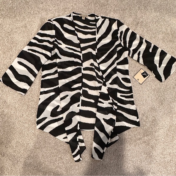 NWT Maya Brooke Women's Zebra Print Soft Duster Semi Sheer Shoulder Pads Size 10 - Picture 1 of 12